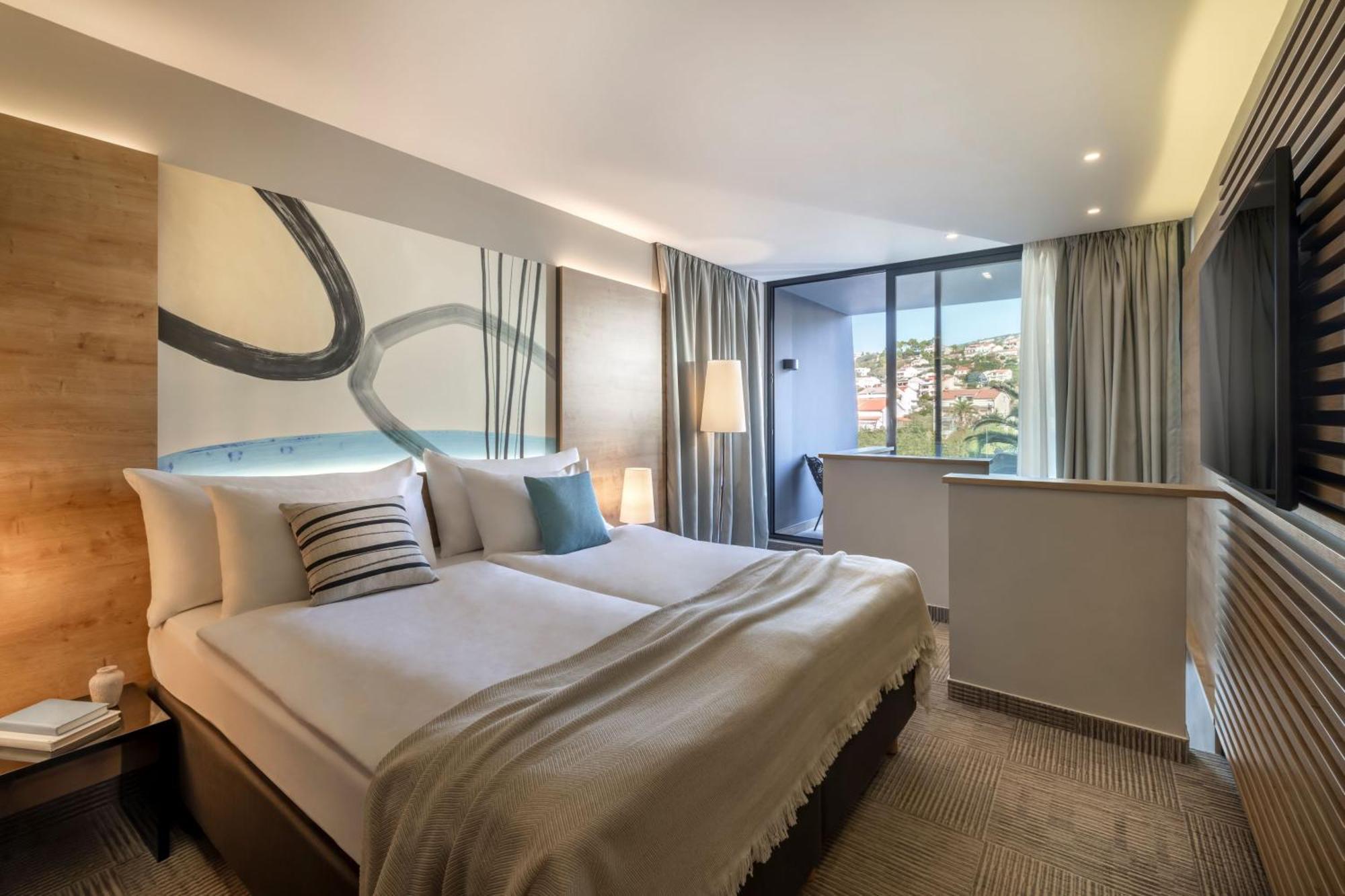 Valamar Padova Hotel Banjol Bilik gambar